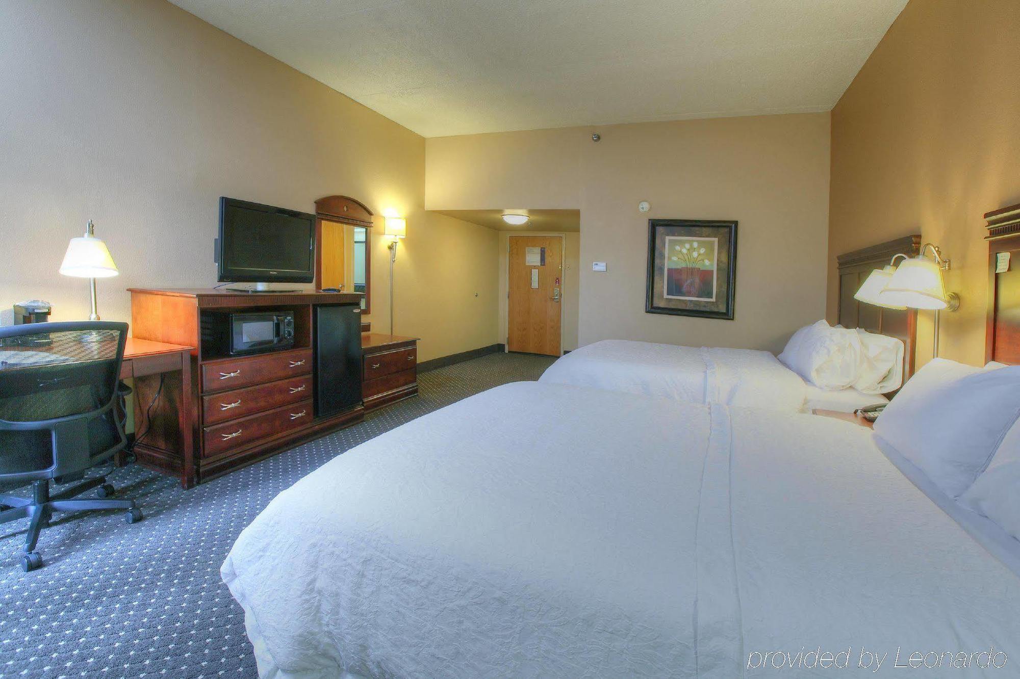 Hampton Inn Tuscaloosa - East Exterior photo